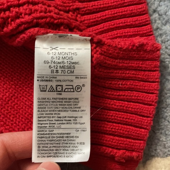 Baby Gap Red Cable Knit Romper - Picture 4 of 5